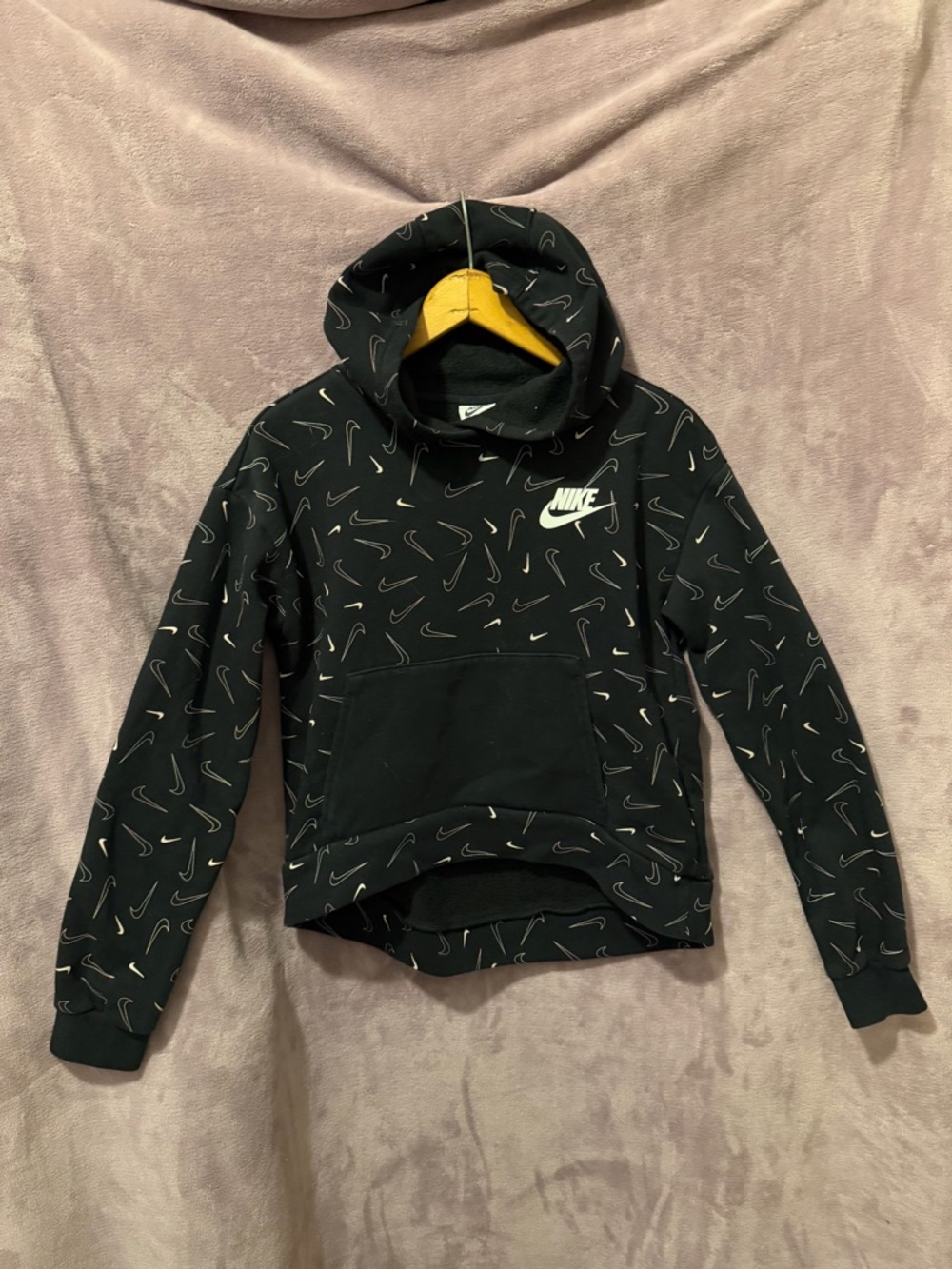 Girls Nike Black Swoosh Print Hoodie XL